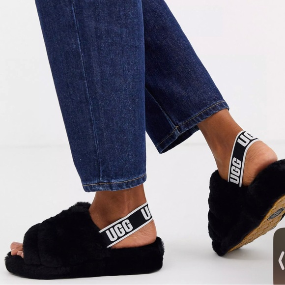 UGG Fluff Yeah slide flat sandals in black size 8 - Picture 1 of 4